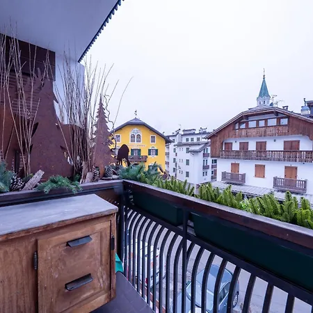 Cortina Center Alpine With Private Garage *