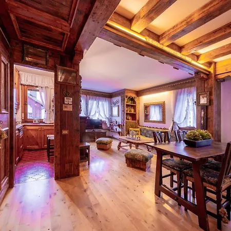 Cortina Center Alpine With Private Garage Apartment *